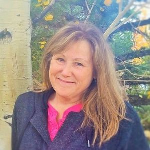 Meet your Posher, Lauri